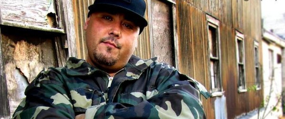 D Strong and Mac – No Compromise