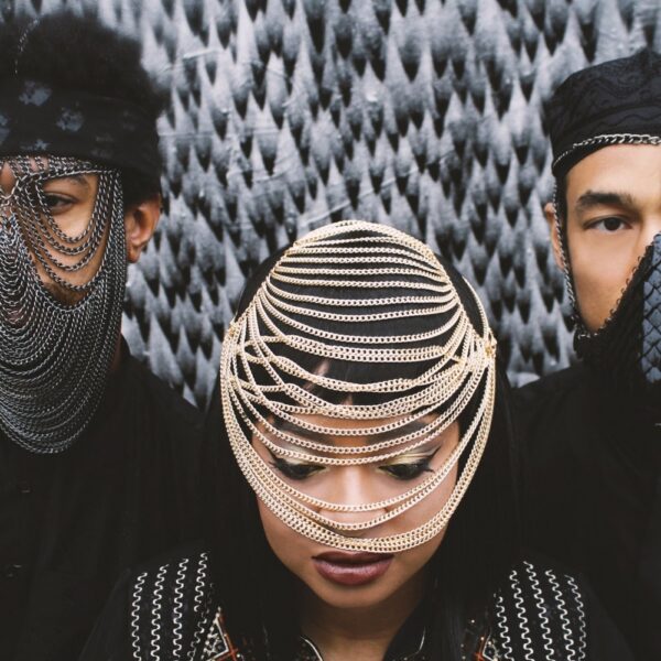 EllaMaeFlossie break down the black experience on “Ebony Stoned”